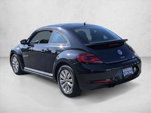Used 2018 Volkswagen Beetle 2.0T Coast FWD image 8