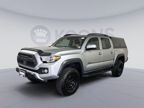 Used 2022 Toyota Tacoma TRD Off-Road AWD/4WD image 1