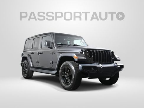 Used 2020 Jeep Wrangler Unlimited Sahara AWD/4WD image 3