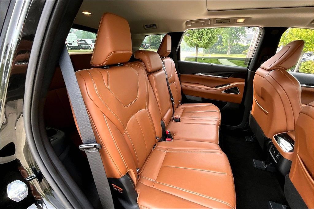 Certified 2024 INFINITI QX60 Sensory AWD/4WD image 30