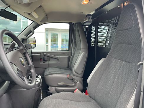 Used 2024 Chevrolet Express 2500 w/ Driver Convenience Package RWD image 10