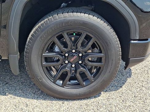 Used 2024 GMC Sierra 1500 Elevation w/ Elevation Premium Package AWD/4WD image 11