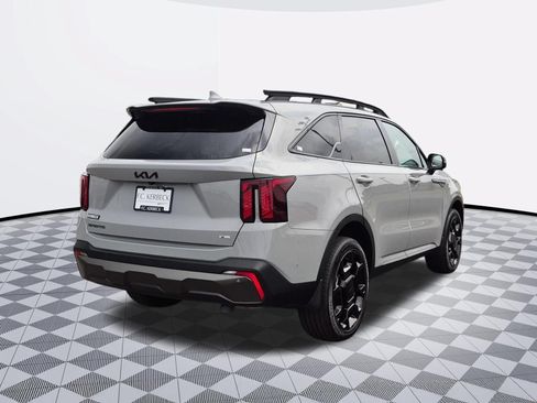 Used 2025 Kia Sorento SX AWD/4WD image 7