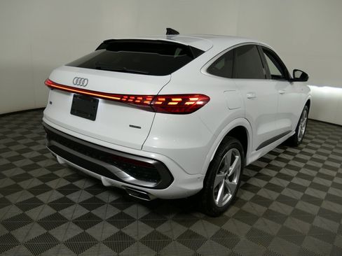 New 2025 Audi Q5 Premium Plus image 3