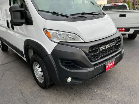 Used 2023 RAM ProMaster 2500 w/ Convenience Group FWD image 25