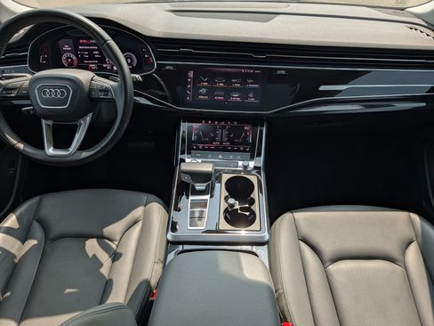 Used 2019 Audi Q8 Premium Plus w/ Premium Plus AWD/4WD image 13