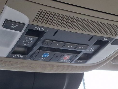 Used 2020 Acura MDX w/ Technology Package image 27