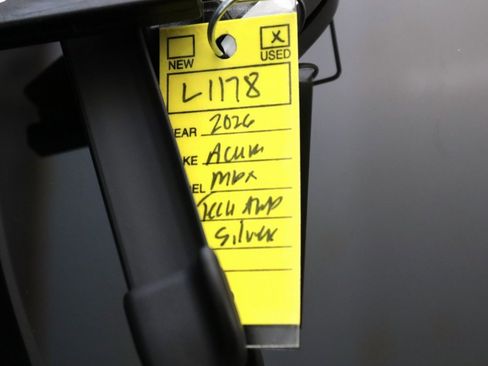 Used 2026 Acura MDX w/ Technology Package image 32