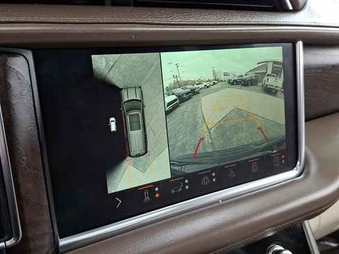 Certified 2022 GMC Yukon Denali w/ Denali Premium Package image 19