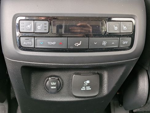 Used 2023 Hyundai Palisade Limited FWD image 16