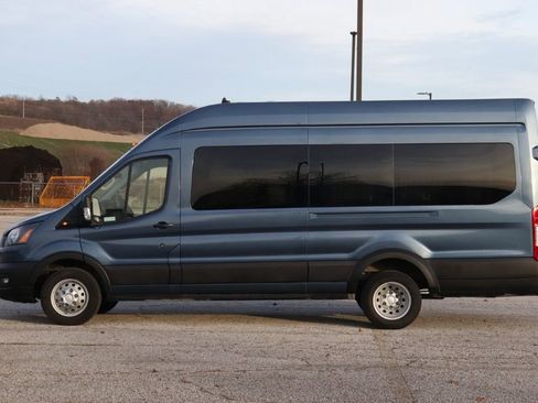 Used 2025 Ford Transit 350 XL image 7