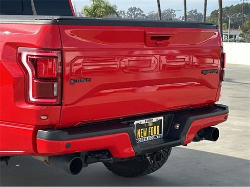 Used 2020 Ford F150 Raptor w/ Equipment Group 802A Luxury image 43