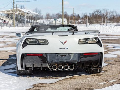 Used 2019 Chevrolet Corvette ZR1 w/ Chrome Badge Package image 5
