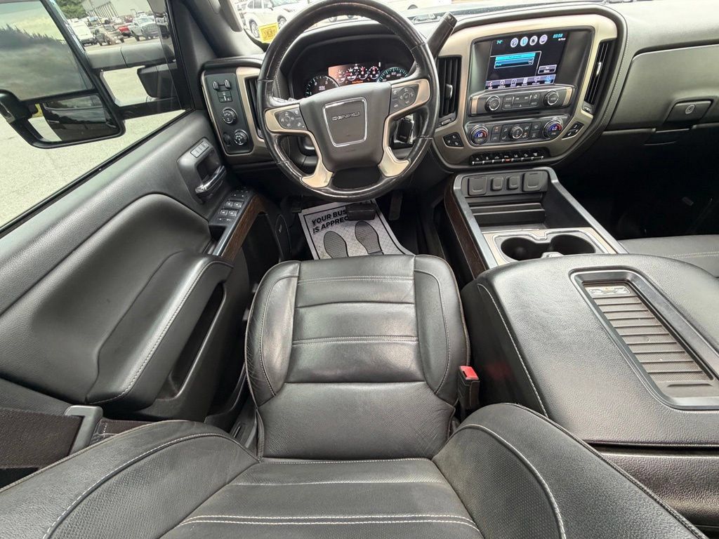 Used 2017 GMC Sierra 2500 Denali AWD/4WD image 10