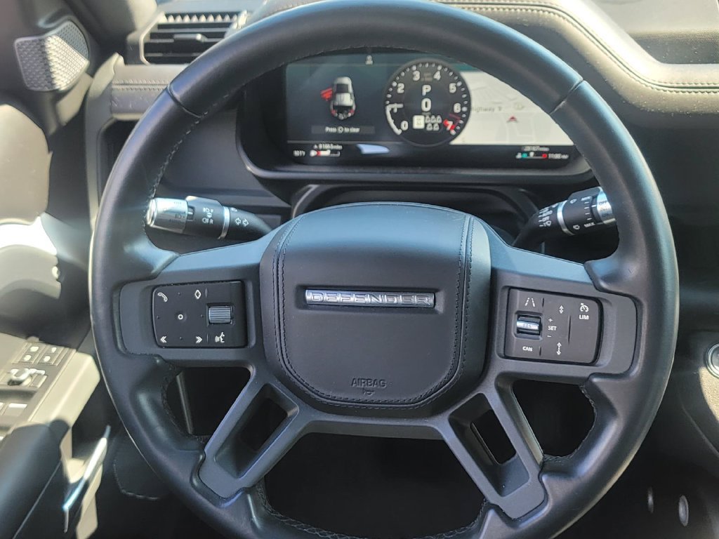 Used 2022 Land Rover Defender 110 X-Dynamic HSE AWD/4WD image 18