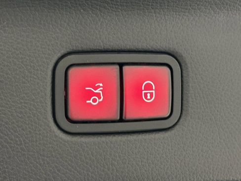 Certified 2023 Mercedes-Benz S 580e 4MATIC Sedan image 23