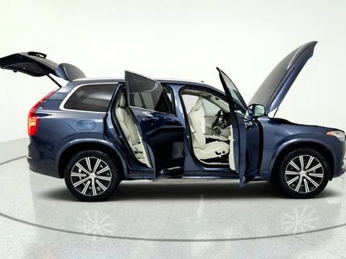 Used 2024 Volvo XC90 B5 Core AWD/4WD image 20