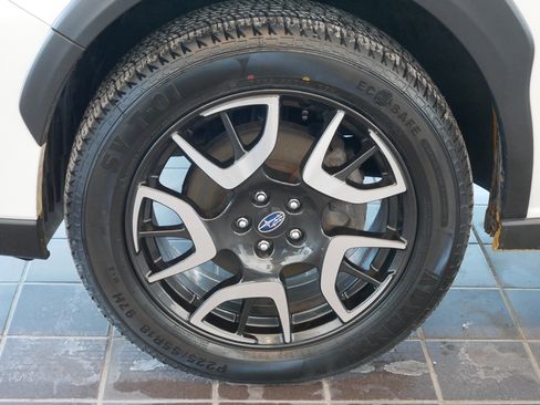 Used 2023 Subaru Crosstrek Hybrid w/ Moonroof Package w/Navigation image 15