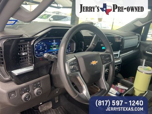 Used 2024 Chevrolet Silverado 2500 LT w/ Texas Edition image 8
