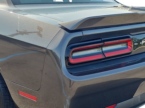 Used 2019 Dodge Challenger SXT RWD image 30