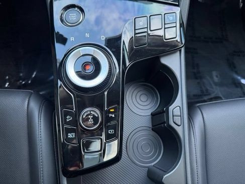Used 2025 Kia Sportage EX w/ EX Premium Package AWD/4WD image 19