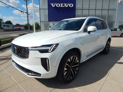 New 2025 Volvo XC90 T8 Plus w/ Protection Package Premier