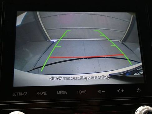 Used 2020 Mitsubishi Outlander LE FWD image 16