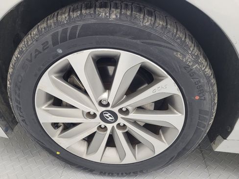 Used 2017 Hyundai Sonata Sport w/ Value Edition Package 02 image 31