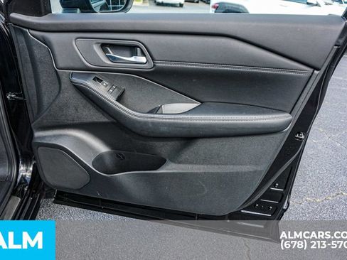 Used 2024 Nissan Rogue SL FWD image 53