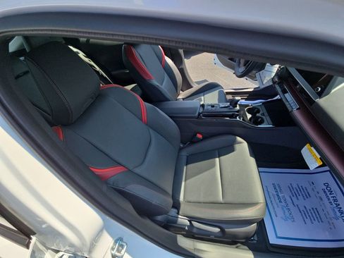 New 2025 Toyota Prius Plug-In Hybrid w/ Limited Premium Package image 31