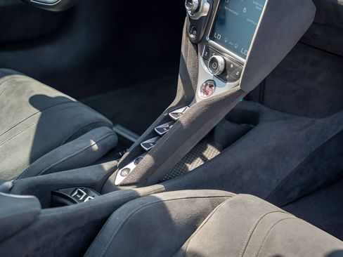 Used 2022 McLaren 720S Spider RWD image 44