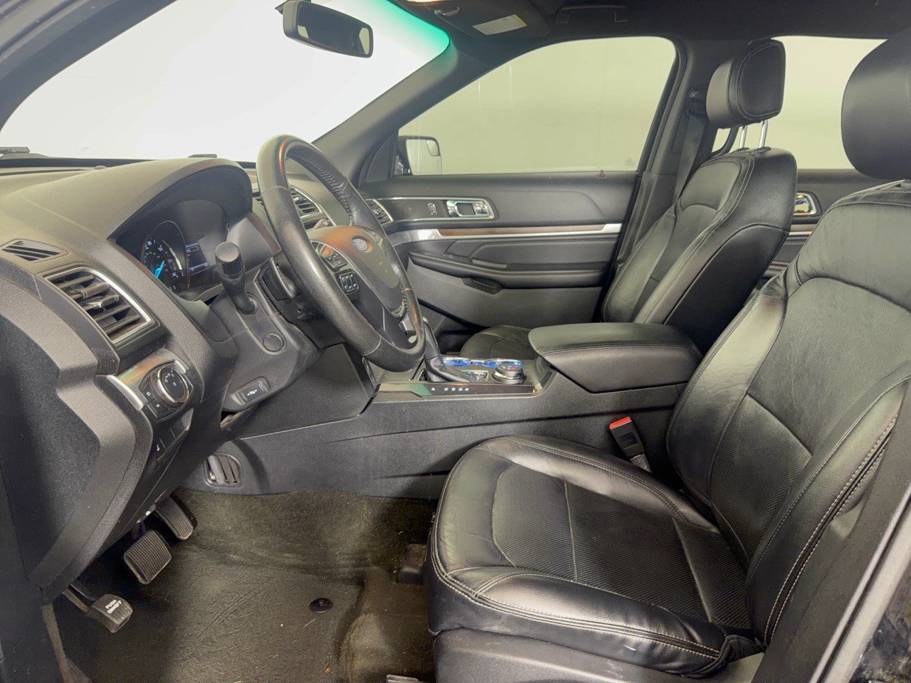 Used 2016 Ford Explorer Limited AWD/4WD image 5