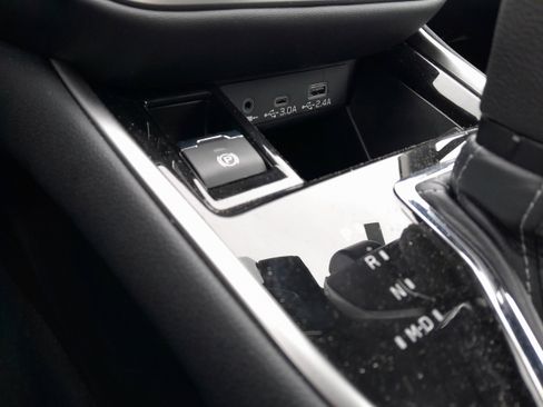 Used 2025 Subaru Legacy Limited image 24