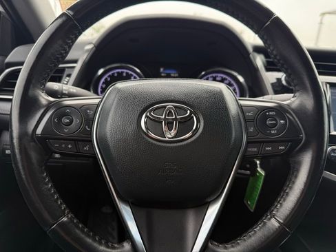 Used 2019 Toyota Camry SE image 22