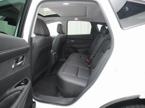 Certified 2025 Nissan Murano SL image 16