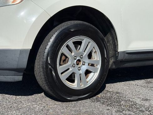 Used 2010 Ford Edge SE image 14