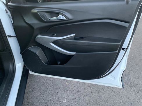 Used 2024 Chevrolet Trax RS w/ Driver Confidence Package image 36