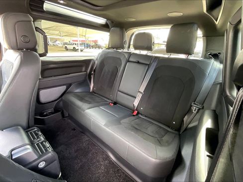 Used 2023 Land Rover Defender 90 V8 image 19