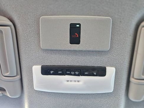 Certified 2024 Nissan Kicks SR image 26