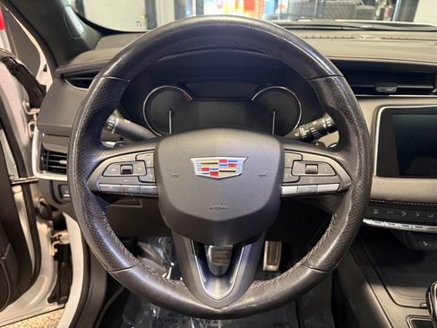 Used 2021 Cadillac XT4 Sport w/ Sun And Sound Package AWD/4WD image 12