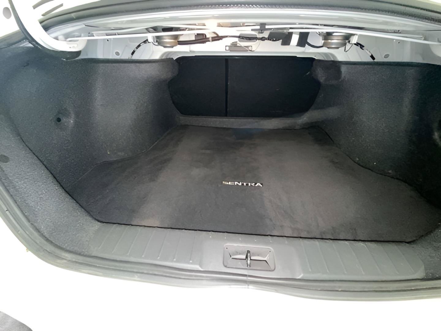 Used 2024 Nissan Sentra SV FWD image 15