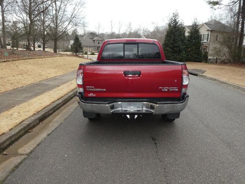 Used 2011 Toyota Tacoma PreRunner w/ SR5 Pkg #2 image 14