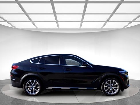 Used 2021 BMW X6 xDrive40i w/ Premium Package image 4