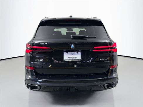 New 2026 BMW X5 xDrive40i w/ M Sport Package AWD/4WD image 7