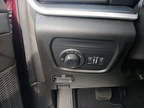 New 2025 Jeep Grand Cherokee L Altitude image 34