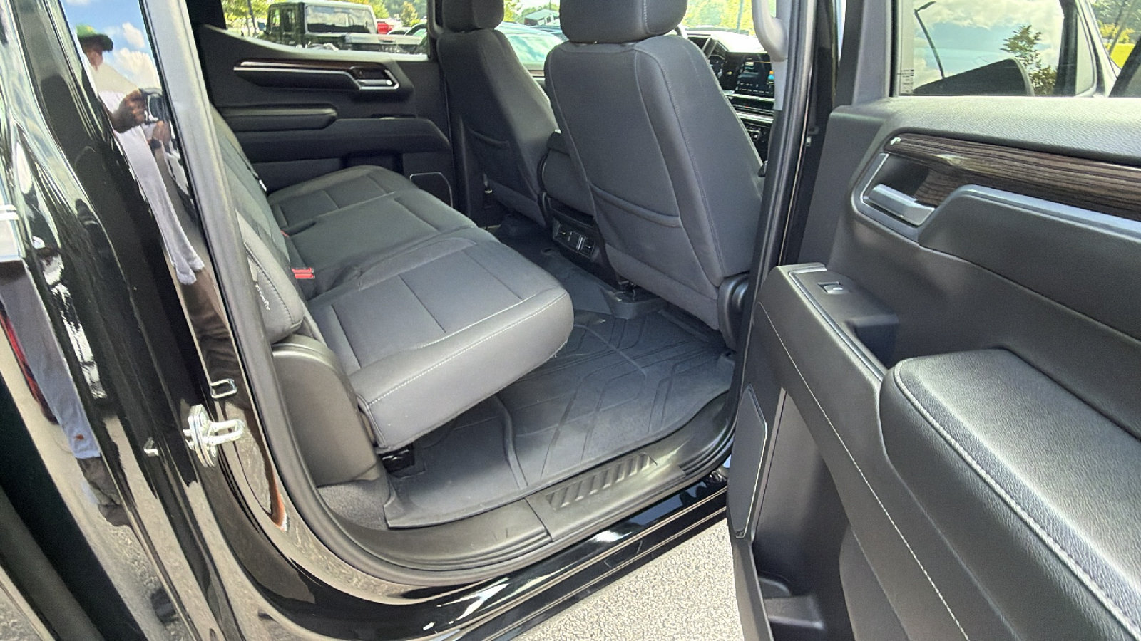 Used 2022 Chevrolet Silverado 1500 RST w/ Protection Package AWD/4WD image 21