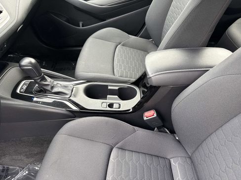 Used 2023 Toyota Corolla SE w/ SE Premium Package image 15