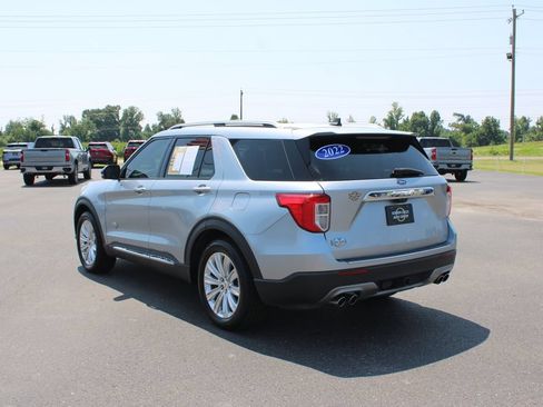 Used 2022 Ford Explorer King Ranch w/ Premium Technology Package RWD image 7