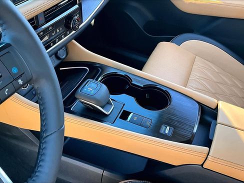 Certified 2023 Nissan Rogue Platinum w/ Platinum Premium Package image 15