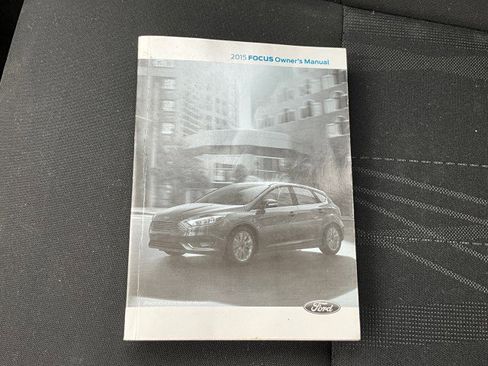 Used 2015 Ford Focus SE FWD image 29